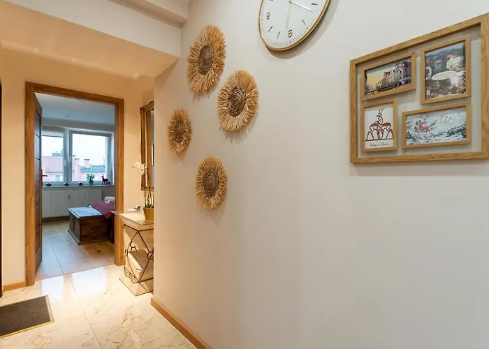 Zloty Jelonek - 4 Osobowy Na Placu Ratuszowym - Space